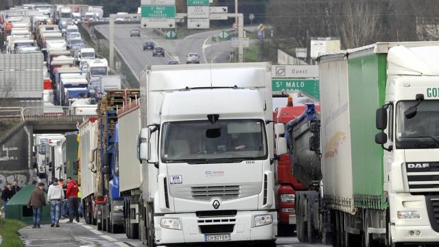 GREVE ROUTIER : Claquage de portes ce midi , les négociations reprennent dans l’après midi