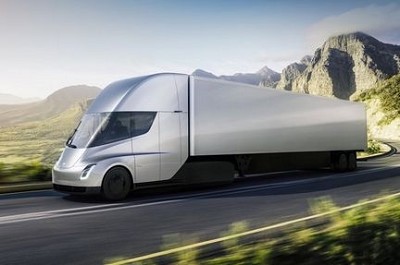 Le Tesla Semi démarre à 127 000 euros