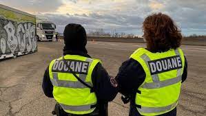 Contrôles douaniers sur l’A7 : un scanner géant pour ausculter les camions et traquer les chargements suspects
