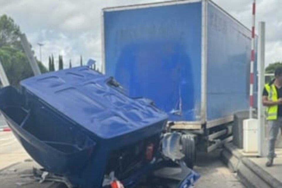 gallargues-choc-camion-gard-960×640